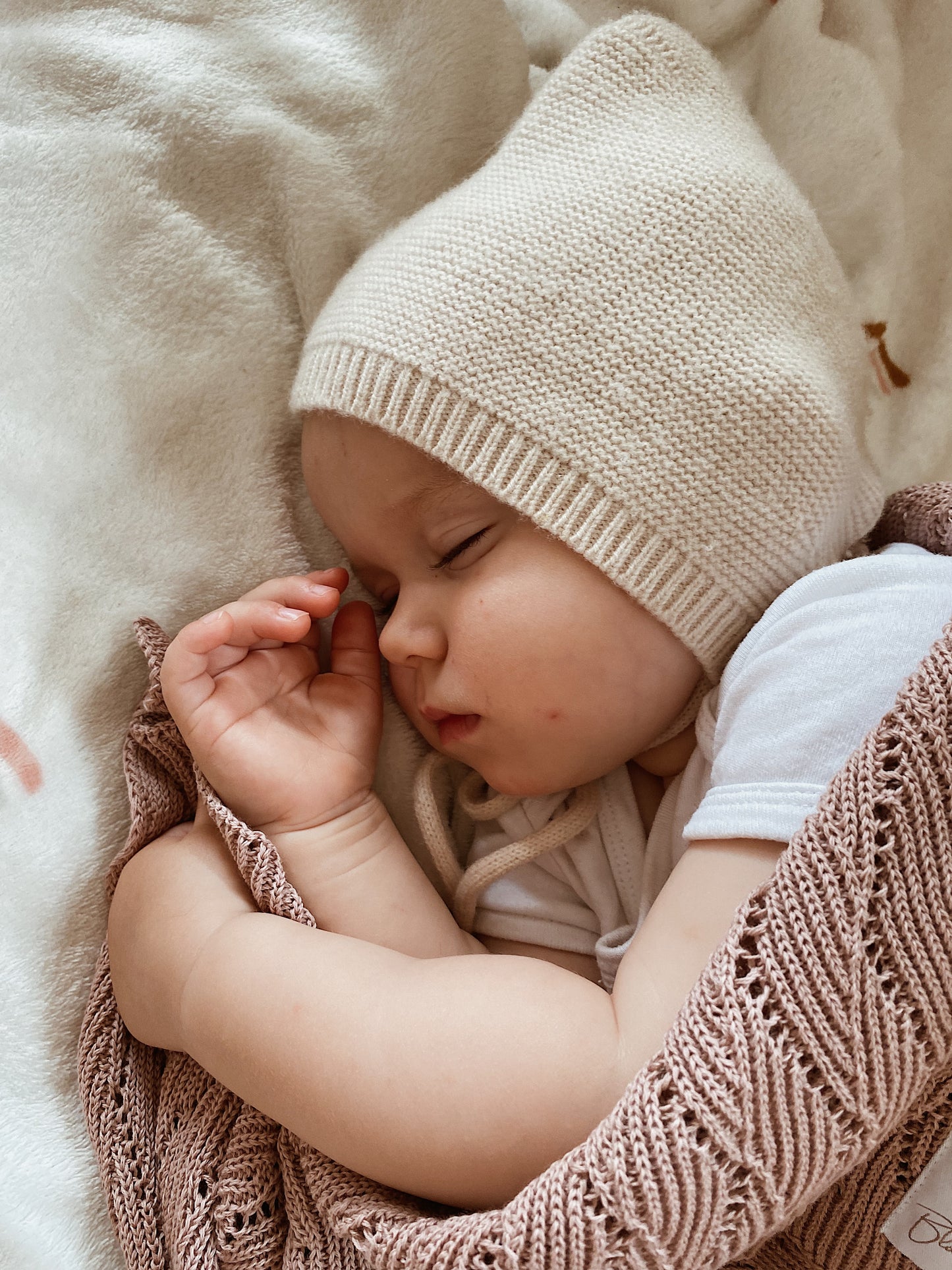 Babydecke Baumwolle rosa
Sommerdecke Baby rosa
Babydecke rosa
Kuscheldecke Baby rosa
Strickdecke Baby rosa
Gestrickte Babydecke rosa
Blätterschming Babydecke