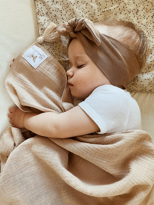 Musselin Babydecke
Musselin Decke
Musselin Babydecke Sommer
Musselin Decke Baby
Musselintuch Baby
Musselintuch Baby Rosa
Musselintuch Baby Beige
XL Musselintuch
Kuschelweiche Baby Musselintücher
Pucktuch Baby Musselin
Stilltuch Baby Musselin
Kuscheltuch Baby