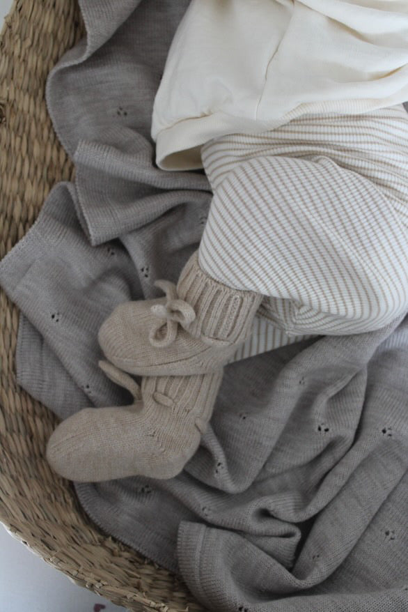 Babyschuhe Merinowolle
Gestrickte Babyschuhe
Kuschelweiche Babyschuhe
Babyschuhe gestrickt
Merinowolle Socken Baby
merino baby Socken
merino babykleidung