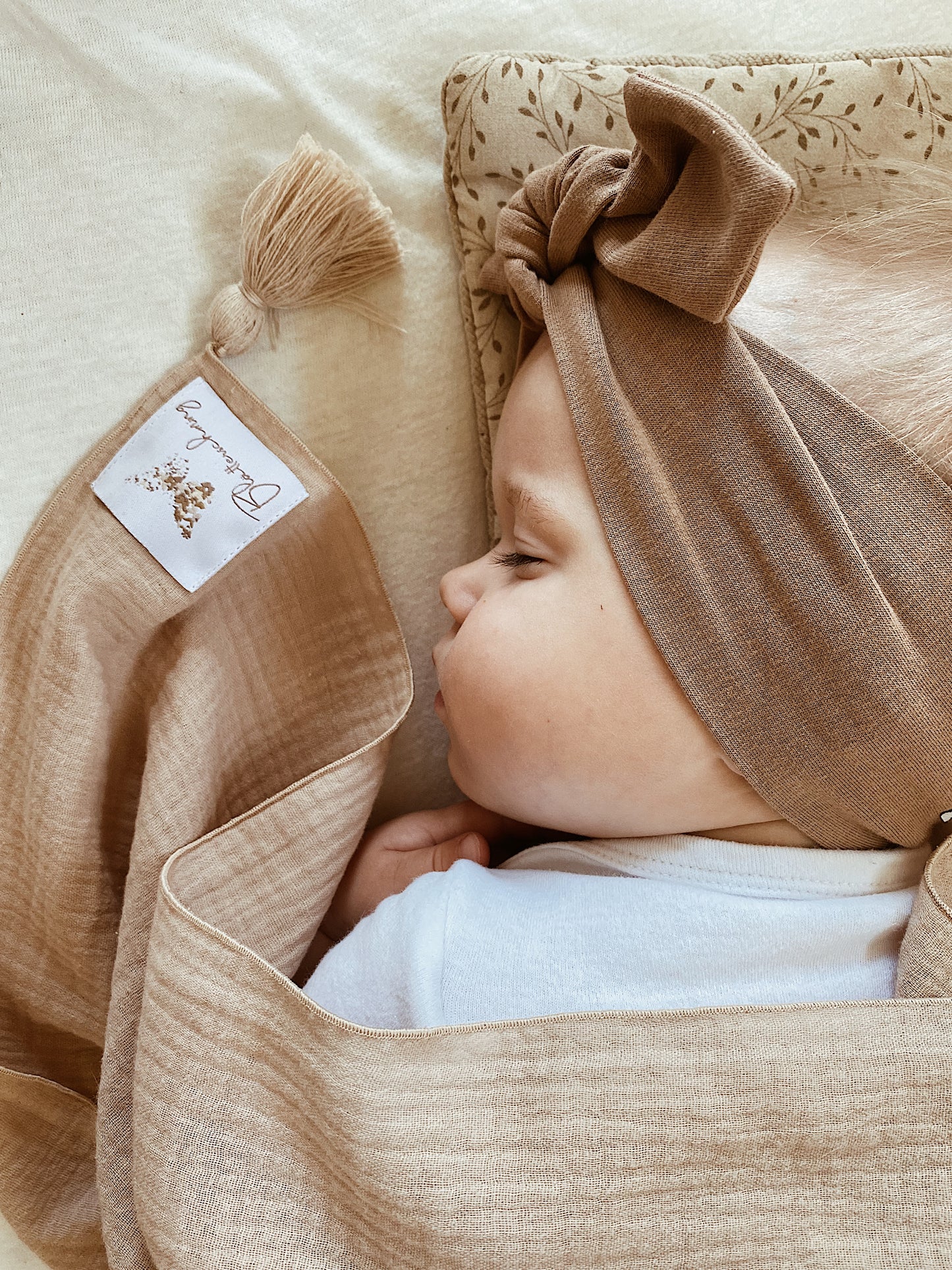Musselin Babydecke
Musselin Decke
Musselin Babydecke Sommer
Musselin Decke Baby
Musselintuch Baby
Musselintuch Baby Rosa
Musselintuch Baby Beige
XL Musselintuch
Kuschelweiche Baby Musselintücher
Pucktuch Baby Musselin
Stilltuch Baby Musselin
Kuscheltuch Baby