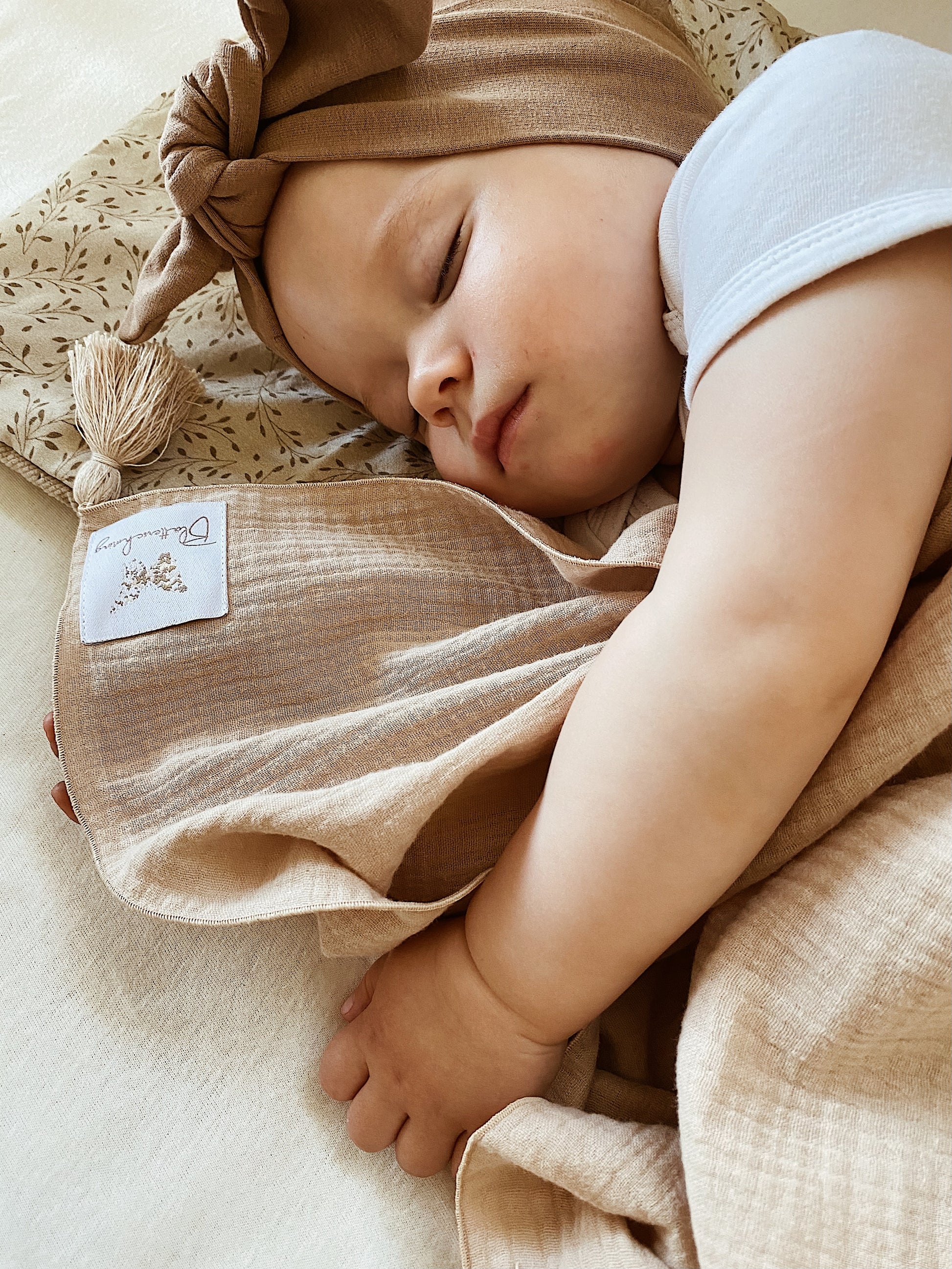 Musselin Babydecke
Musselin Decke
Musselin Babydecke Sommer
Musselin Decke Baby
Musselintuch Baby
Musselintuch Baby Rosa
Musselintuch Baby Beige
XL Musselintuch
Kuschelweiche Baby Musselintücher
Pucktuch Baby Musselin
Stilltuch Baby Musselin
Kuscheltuch Baby