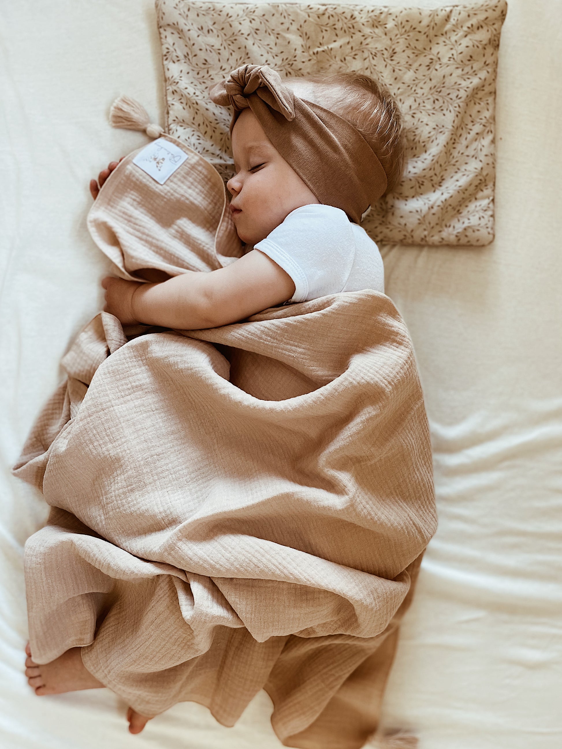 Musselin Babydecke
Musselin Decke
Musselin Babydecke Sommer
Musselin Decke Baby
Musselintuch Baby
Musselintuch Baby Rosa
Musselintuch Baby Beige
XL Musselintuch
Kuschelweiche Baby Musselintücher
Pucktuch Baby Musselin
Stilltuch Baby Musselin
Kuscheltuch Baby