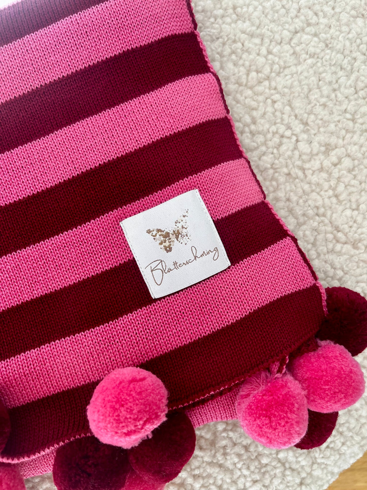 Babydecke aus Merinowolle gestreift
