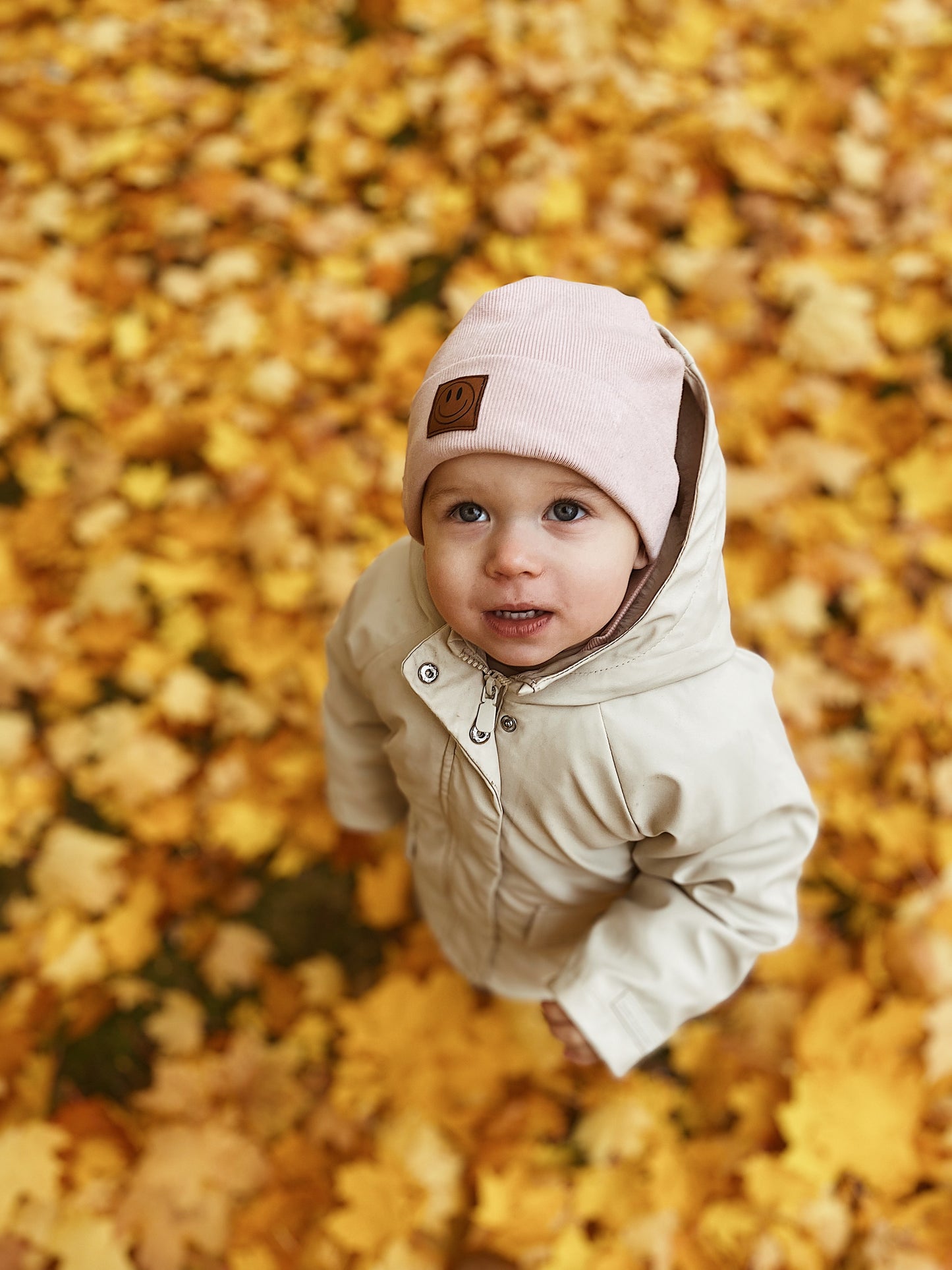 Set: Gerippte Beanie Mütze mit Loop Schal für Babys & Kinder - Motiv Smile
