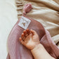 Musselin Babydecke
Musselin Decke
Musselin Babydecke Sommer
Musselin Decke Baby
Musselintuch Baby
Musselintuch Baby Rosa
Musselintuch Baby Beige
XL Musselintuch
Kuschelweiche Baby Musselintücher
Pucktuch Baby Musselin
Stilltuch Baby Musselin
Kuscheltuch Baby