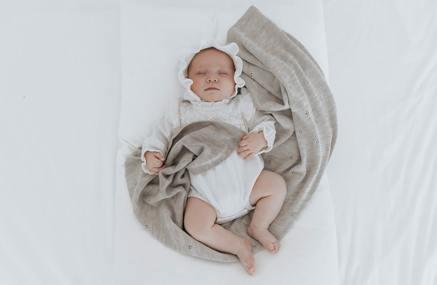 Babydecke Merinwolle
Babydecke Merinowolle gestrickt
Babydecke Merinowolle Sommer
Babydecke Merinowolle Sand
Babydecke Merinowolle Sale
Strickdecke Baby
Kuscheldecke Baby
Erstausstattung Baby 