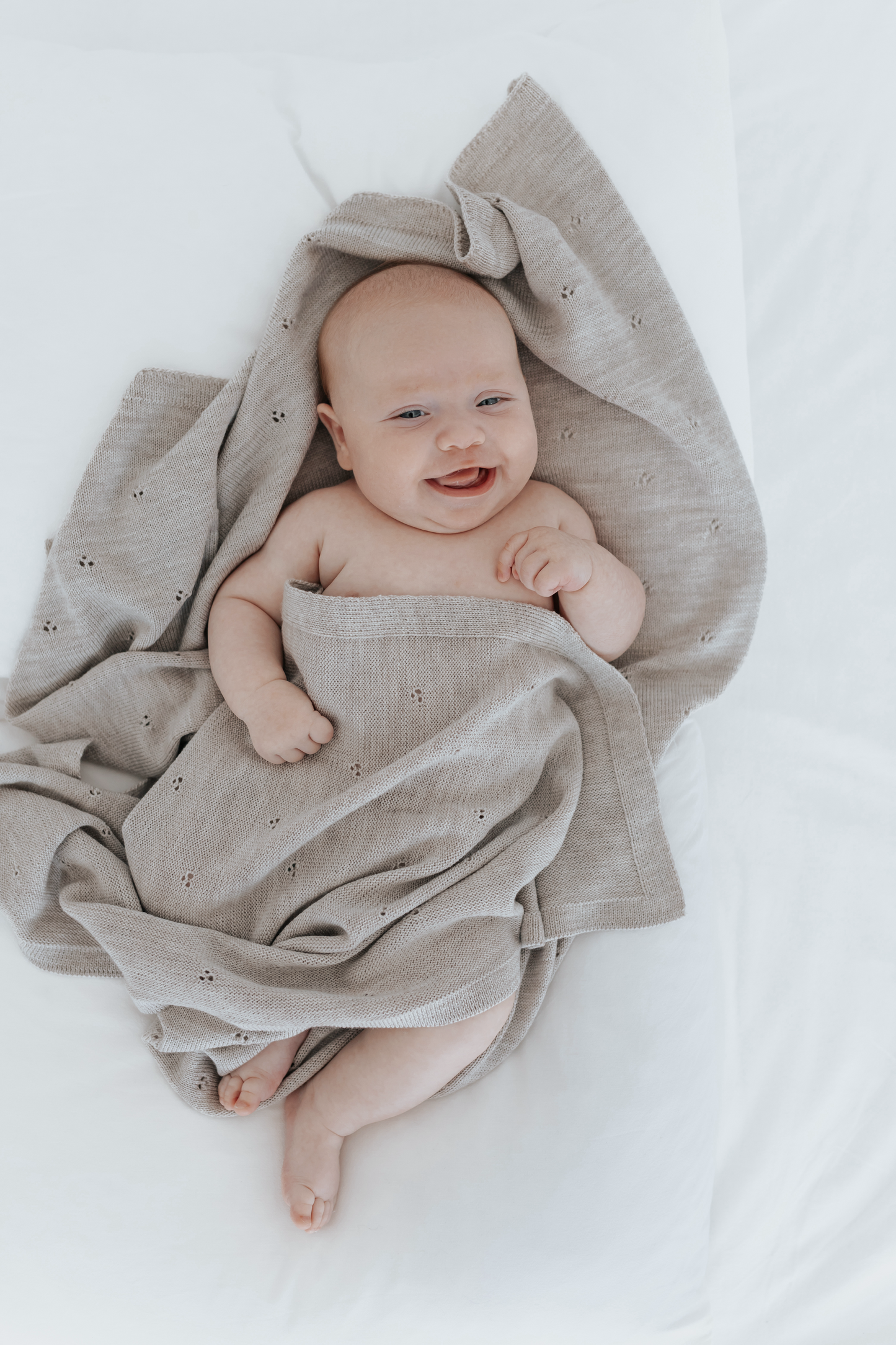 Babydecke Merinwolle
Babydecke Merinowolle gestrickt
Babydecke Merinowolle Sommer
Babydecke Merinowolle Sand
Babydecke Merinowolle Sale
Strickdecke Baby
Kuscheldecke Baby
Erstausstattung Baby 