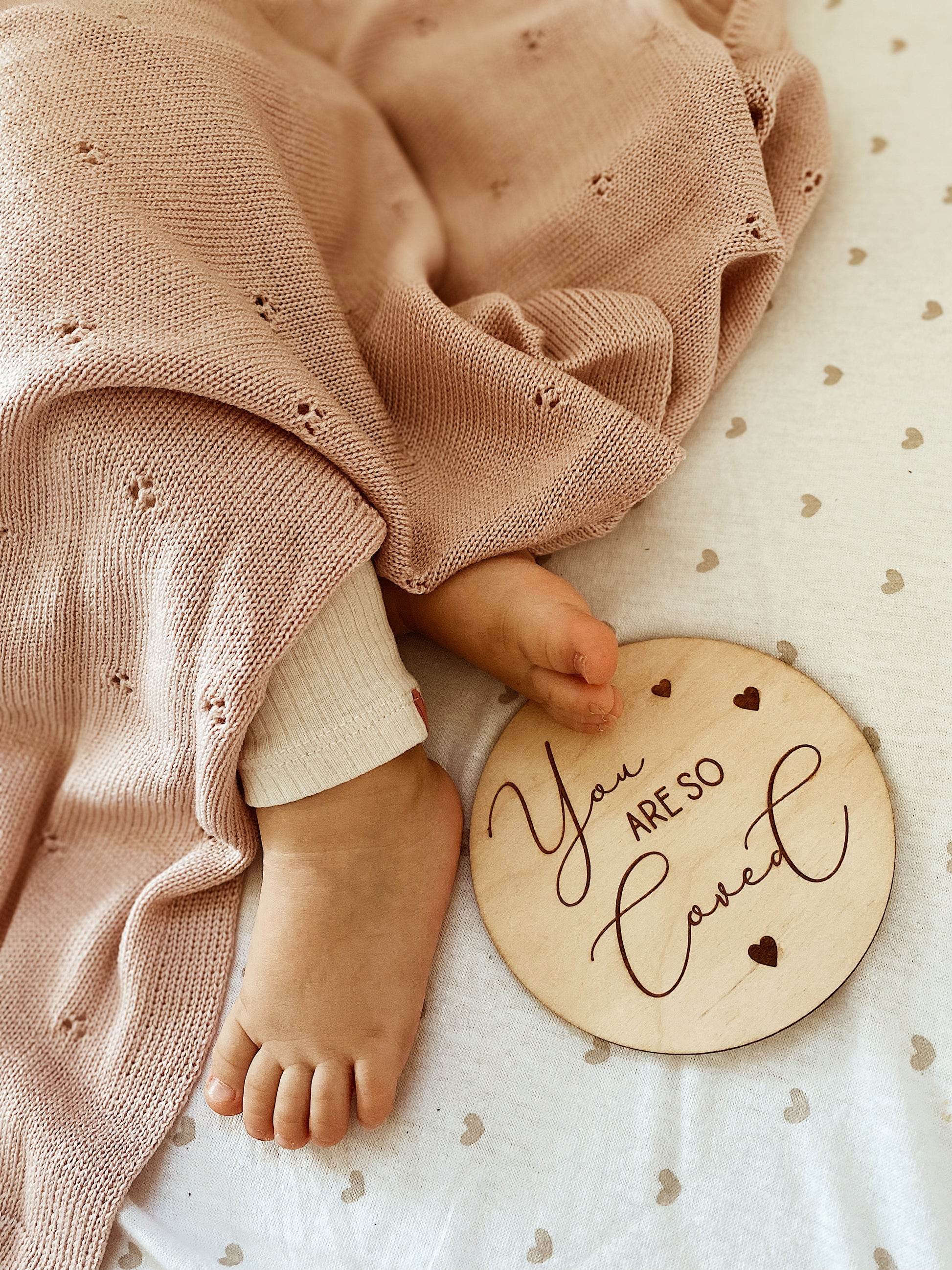 Babydecke Merinwolle
Babydecke Merinowolle gestrickt
Babydecke Merinowolle Sommer
Babydecke Merinowolle Rosa
Babydecke Merinowolle Sale
Strickdecke Baby
Kuscheldecke Baby
Erstausstattung Baby 
