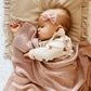 Babydecke Merinwolle
Babydecke Merinowolle gestrickt
Babydecke Merinowolle Sommer
Babydecke Merinowolle Rosa
Babydecke Merinowolle Sale
Strickdecke Baby
Kuscheldecke Baby
Erstausstattung Baby 