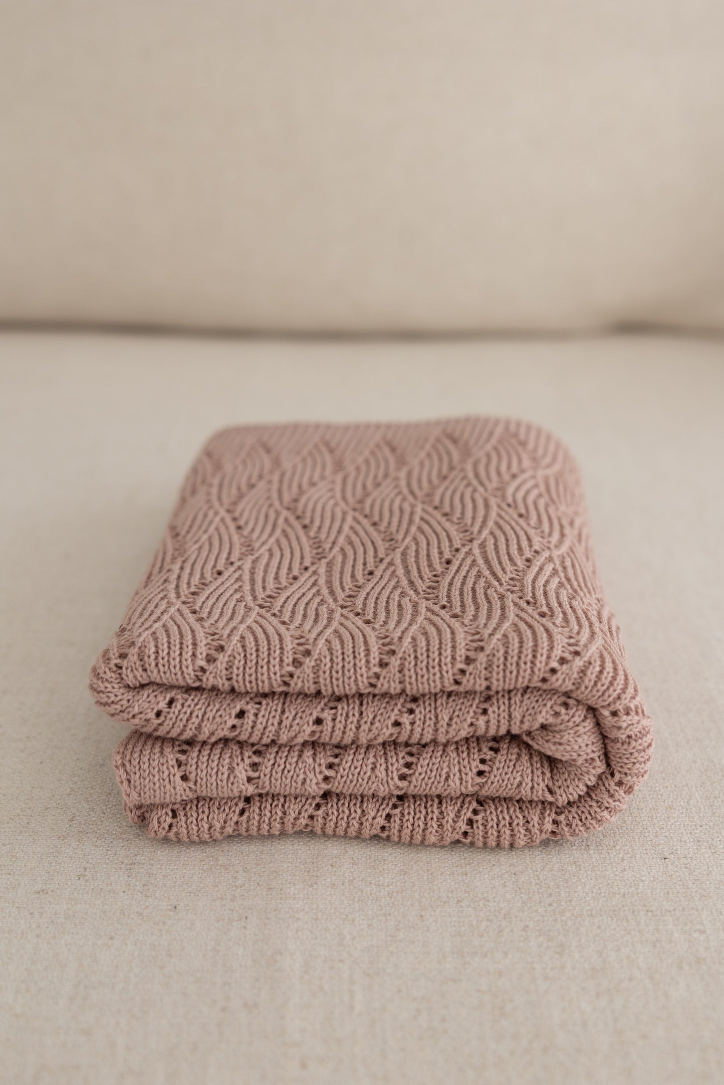 Babydecke Baumwolle rosa
Sommerdecke Baby rosa
Babydecke rosa
Kuscheldecke Baby rosa
Strickdecke Baby rosa
Gestrickte Babydecke rosa
Blätterschming Babydecke