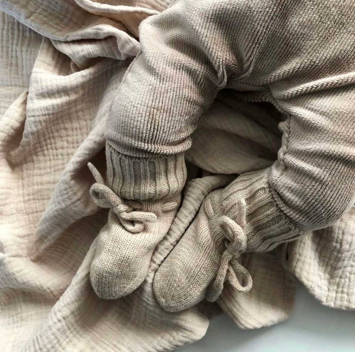 Babyschuhe Merinowolle
Gestrickte Babyschuhe
Kuschelweiche Babyschuhe
Babyschuhe gestrickt
Merinowolle Socken Baby
merino baby Socken
merino babykleidung