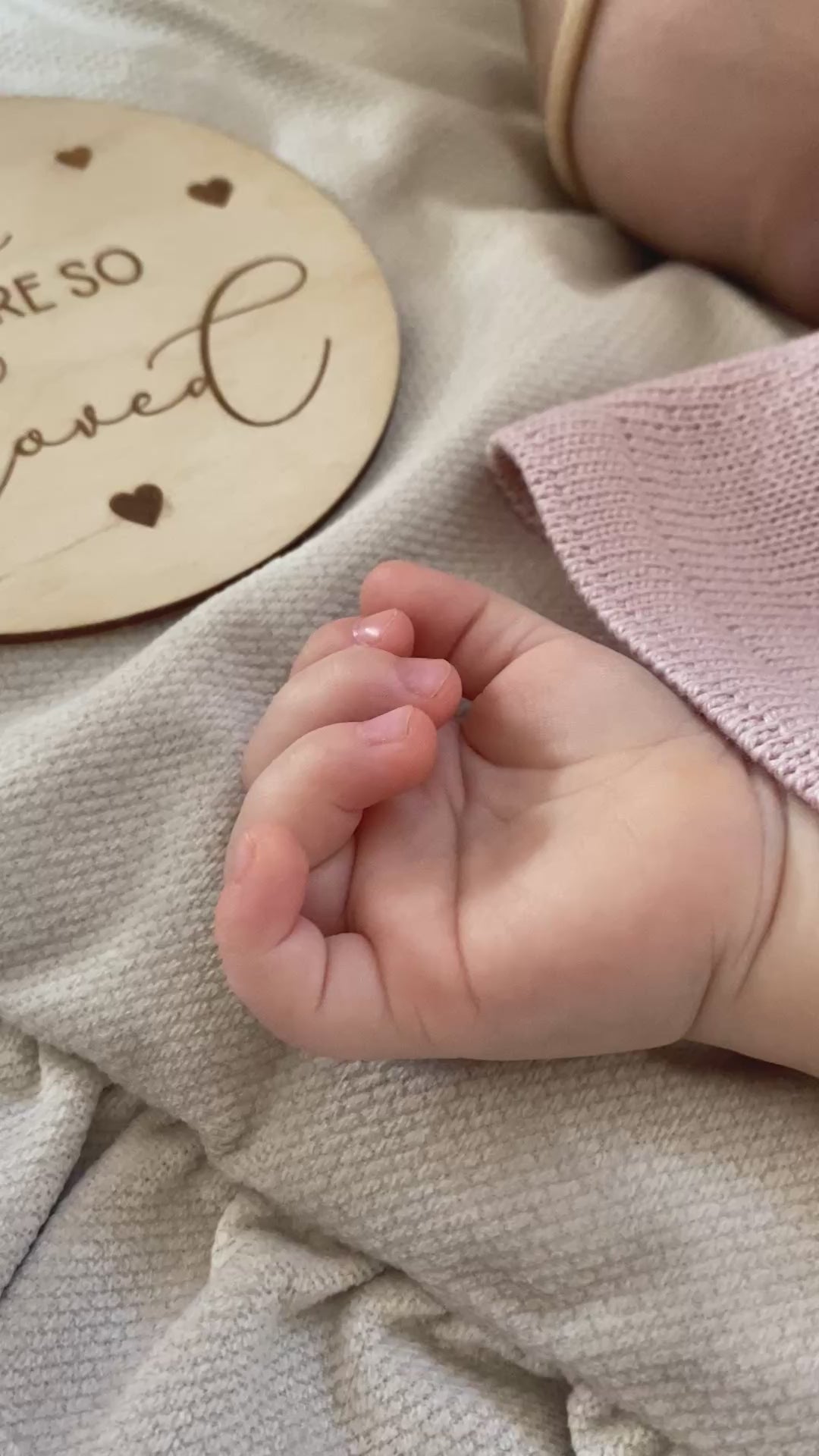 Babydecke Merinwolle
Babydecke Merinowolle gestrickt
Babydecke Merinowolle Sommer
Babydecke Merinowolle Rosa
Babydecke Merinowolle Sale
Strickdecke Baby
Kuscheldecke Baby
Erstausstattung Baby 